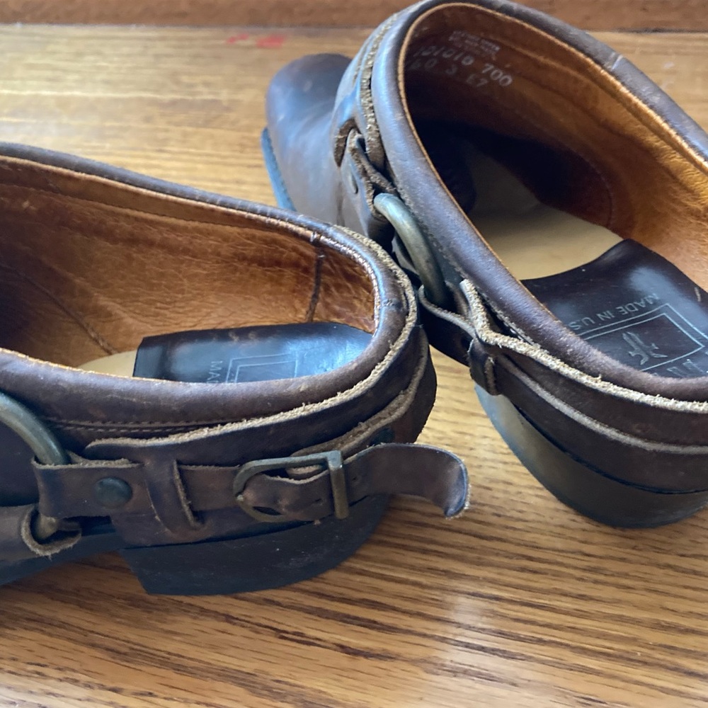 Frye Clogs - Picture 4 of 8